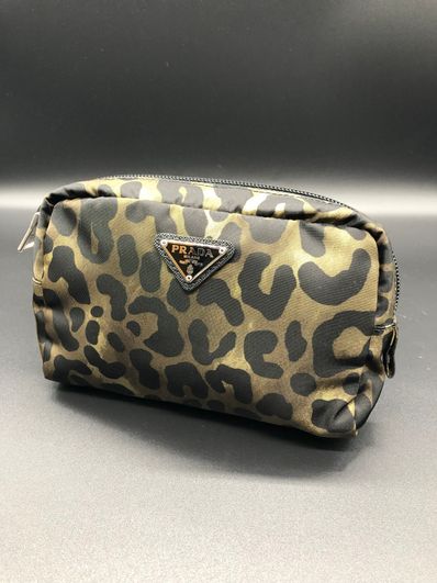 PRADA (プラダ) ナイロン ポーチ (レオパード)