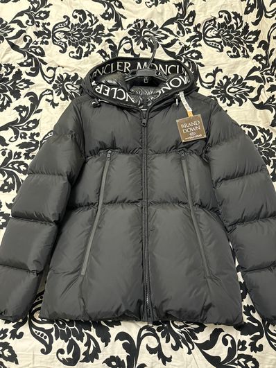 MONCLER Montcla Nylon Down Jacket "Black"