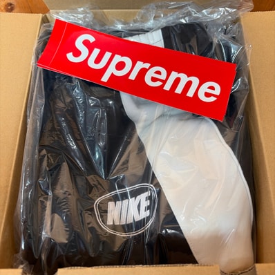 Supreme x Nike Paneled Sweatpant "Black"