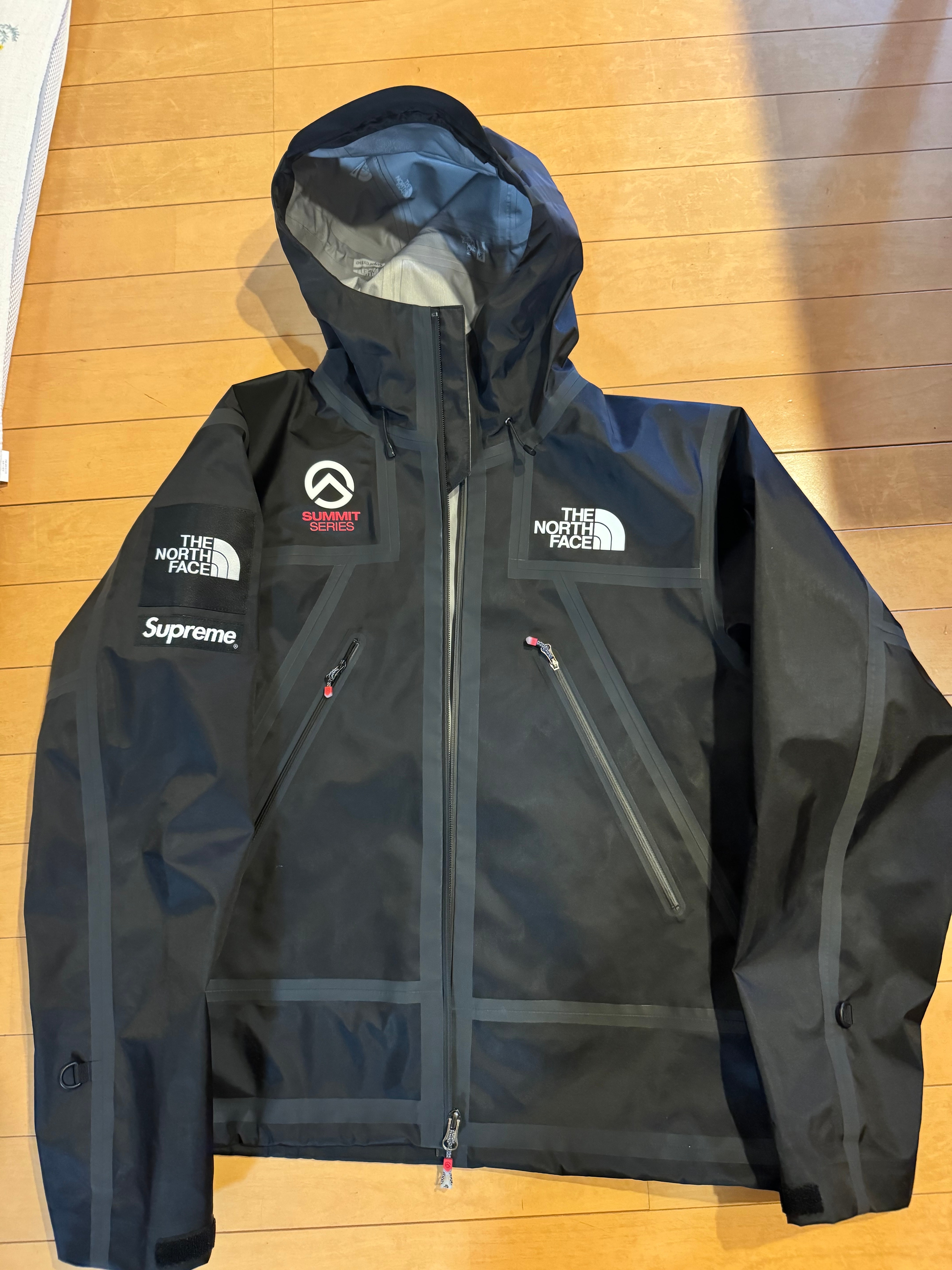 Supreme x The North Face Summit Series Outer Tape Seam Shell Jacket "Black"