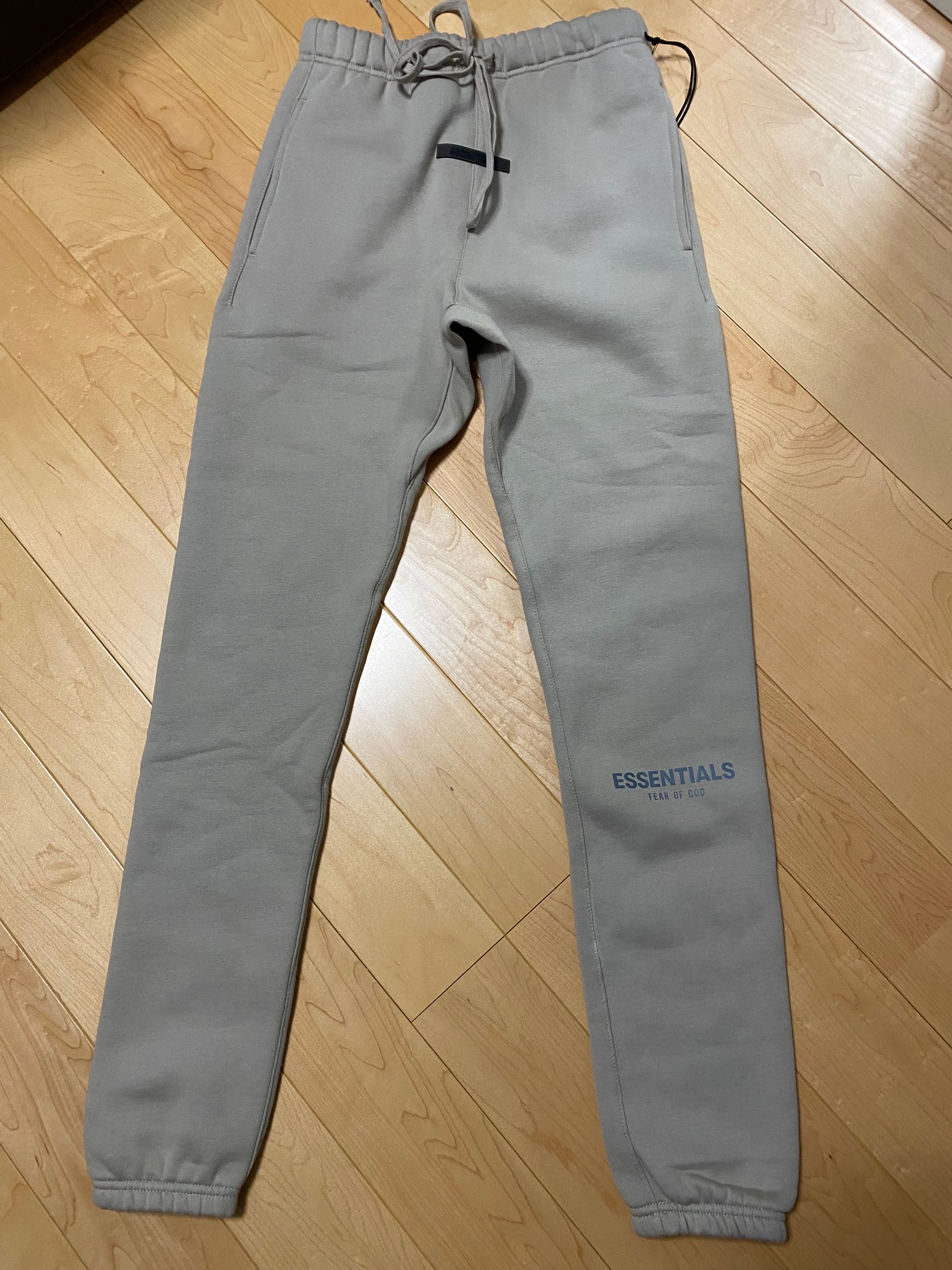 FEAR OF GOD ESSENTIALS SWEATPANT "string"