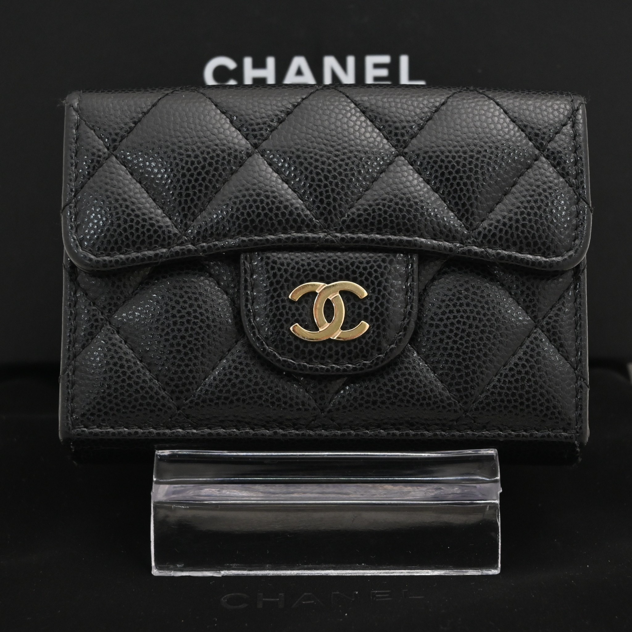 シャネル 三つ折り財布 レディース