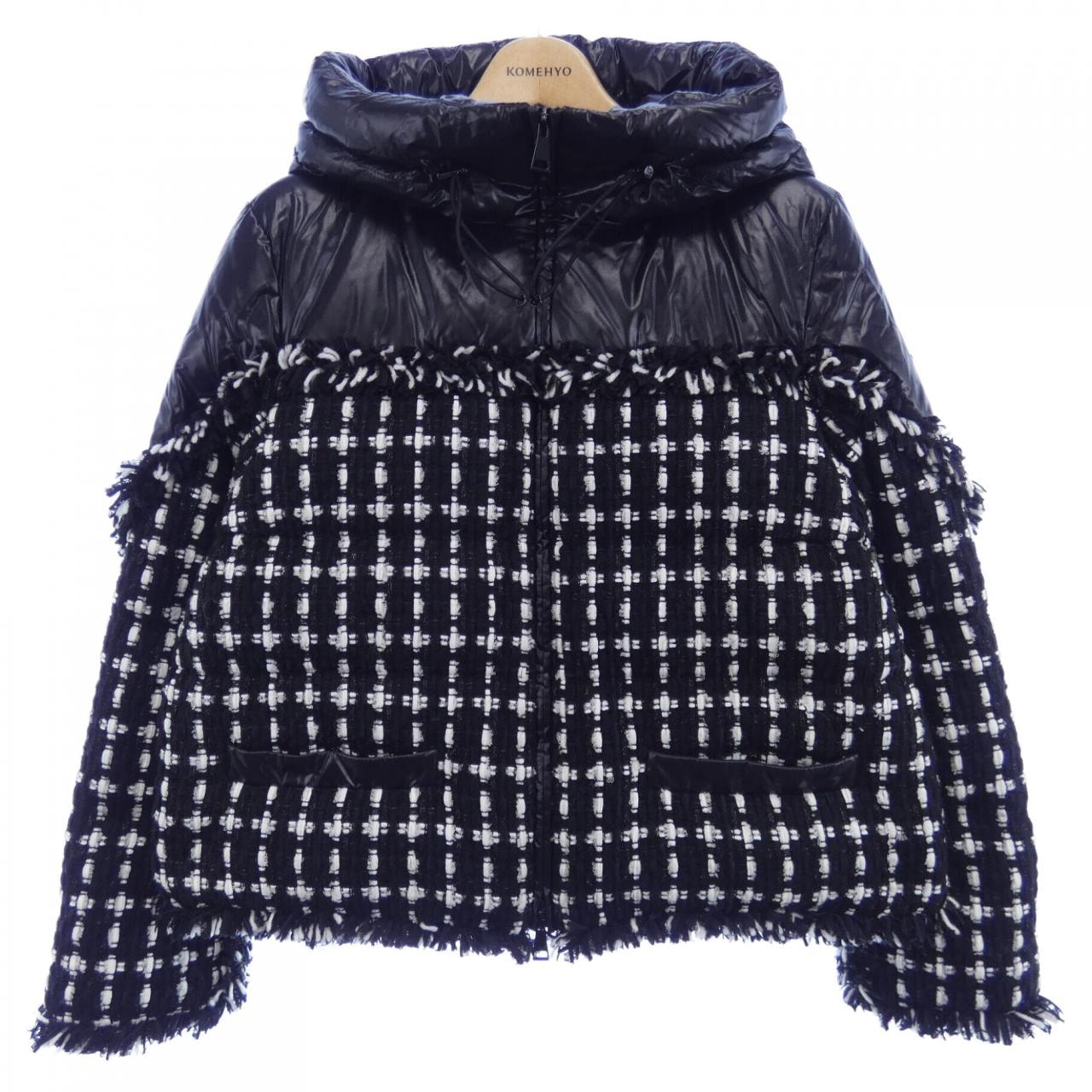 モンクレール MONCLER ダウンジャケット