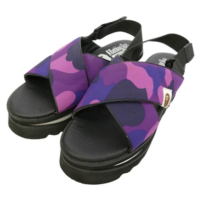 A BATHING APE アベイシングエイプ COLOR CAMO PLATFORM SANDALS カラーカモ プラットフォーム 厚底 シャークソール ストラップ サンダル パープル系【中古】