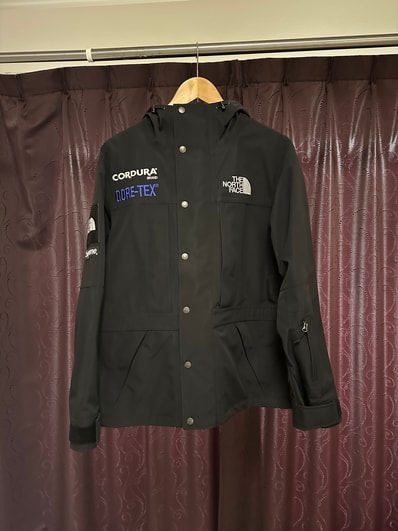 Supreme x The North Face Expedition Jacket "Black"