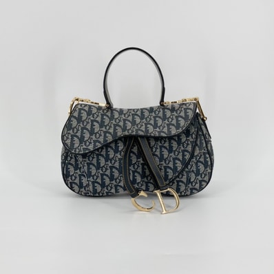 Christian Dior(クリスチャンディオール) サドルフラップ トロッター柄 ゴールドC.D.ストラップ付 ショルダーバッグ ネイビー