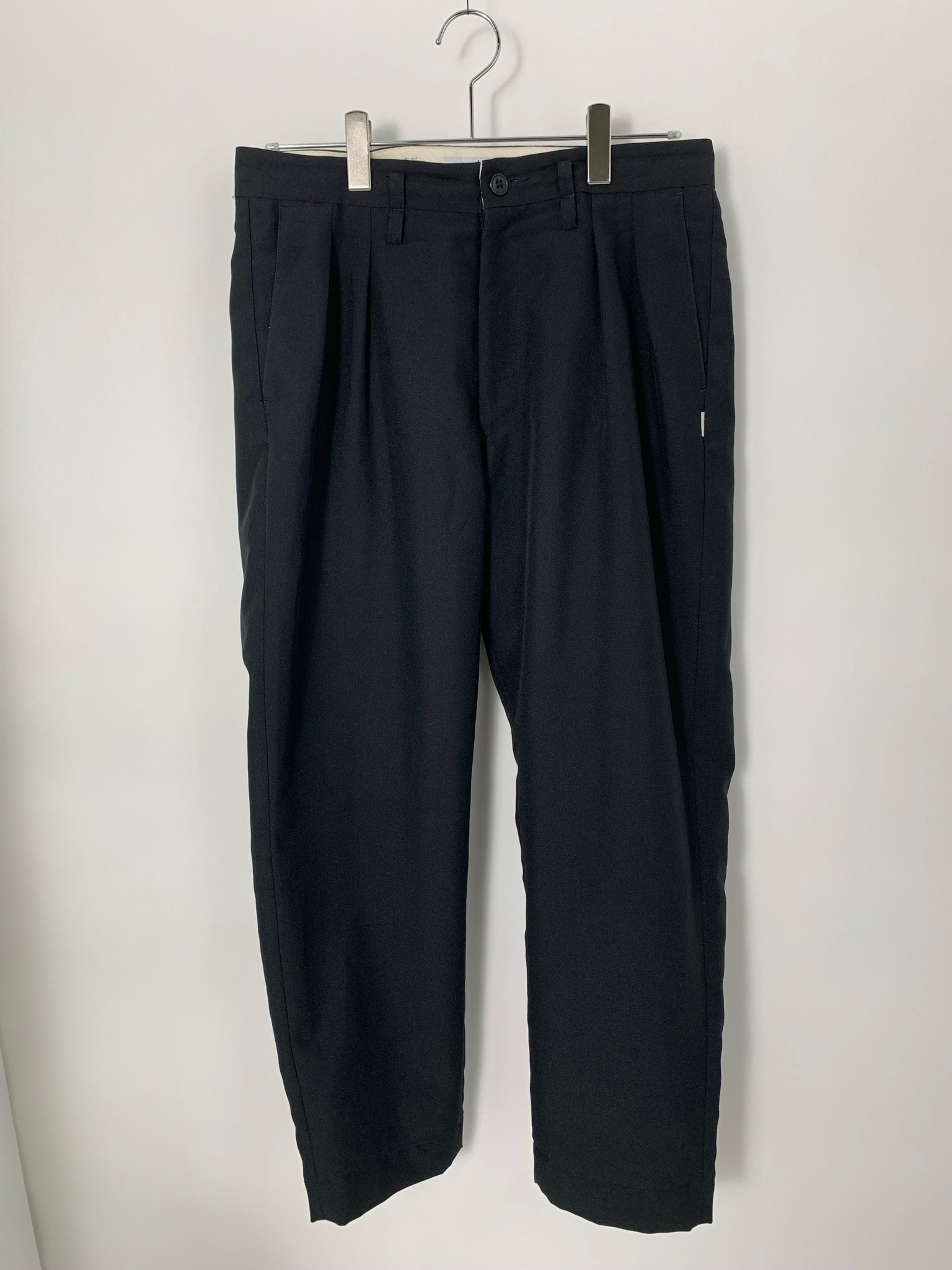 WTAPS(18SS)TUCK 01 TROUSERS (POLY.TOROMAT) "Black"