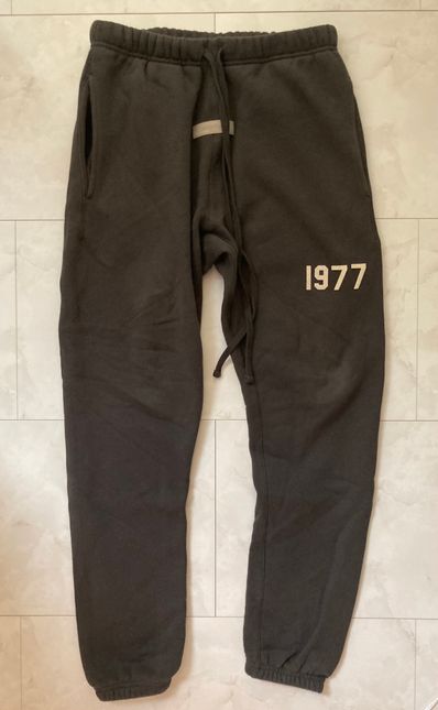 FEAR OF GOD ESSENTIALS 1977 SWEATPANTS "Iron"