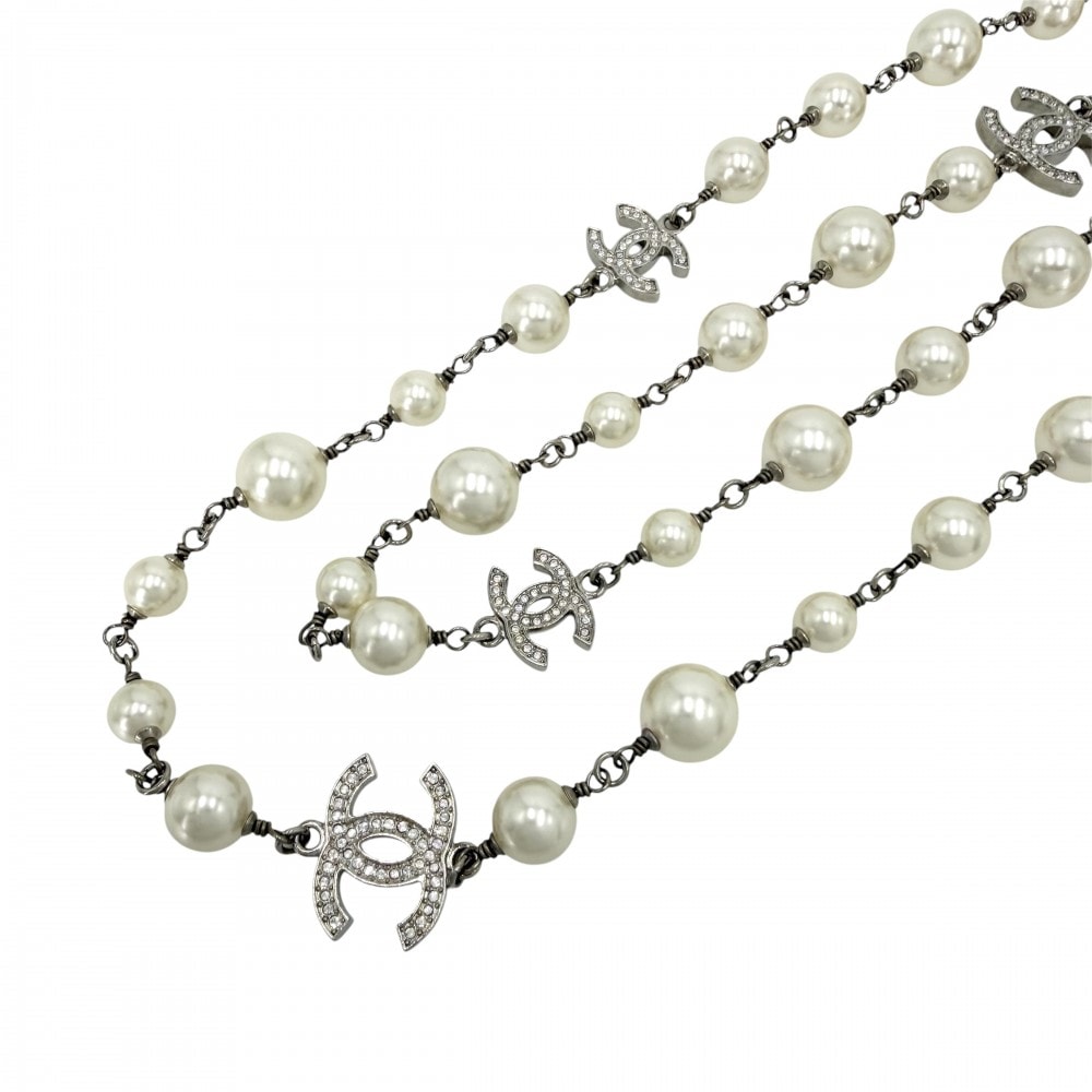 CHANEL シャネル ネックレス ココマーク ロングネックレス アクセサリー フェイクパール  ラインストーン   A23V ホワイト 白 シルバー レディース 約91.4g 美品 2023年【中古品】