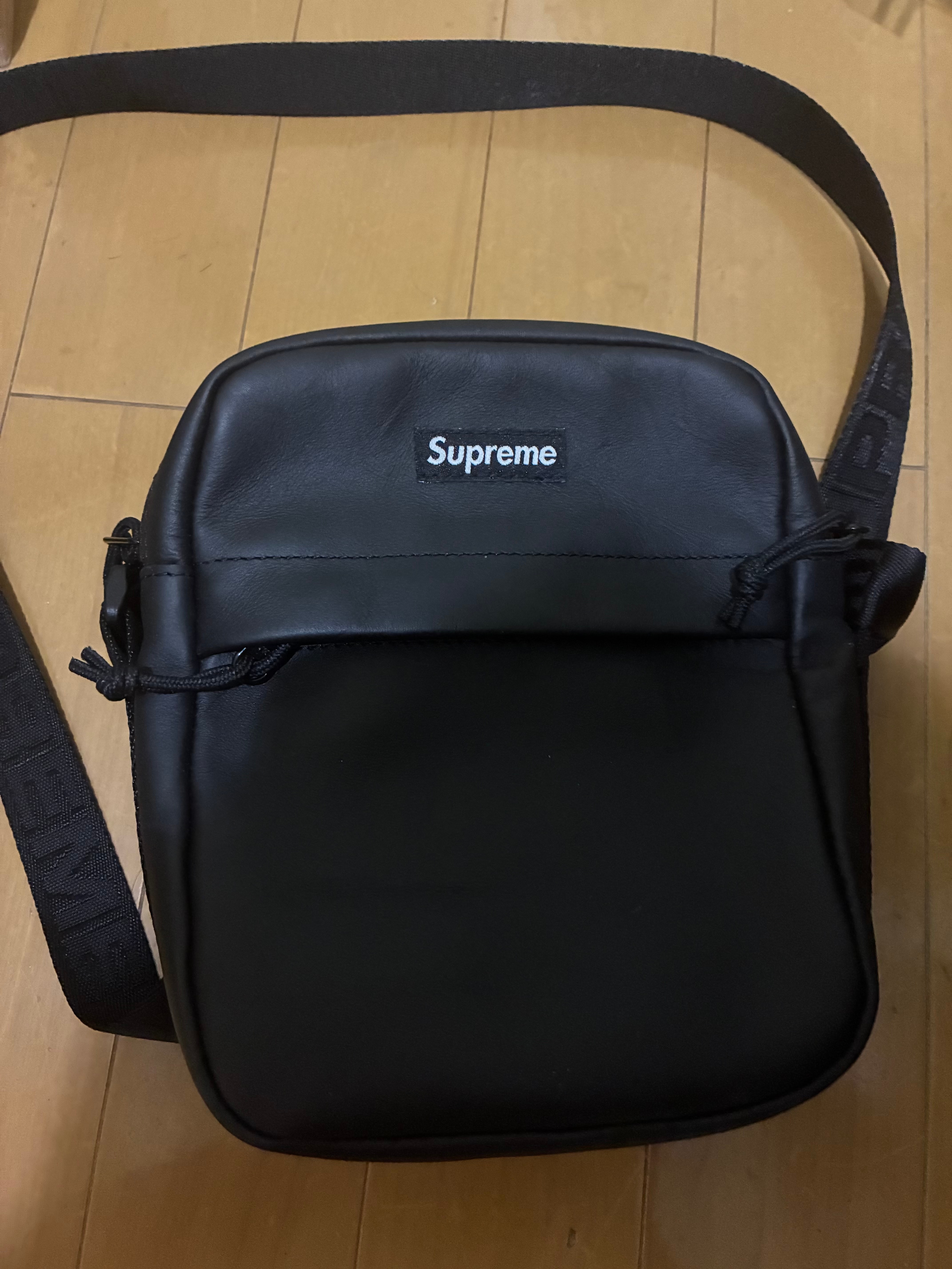 Supreme Leather Shoulder Bag "Black" (23FW)