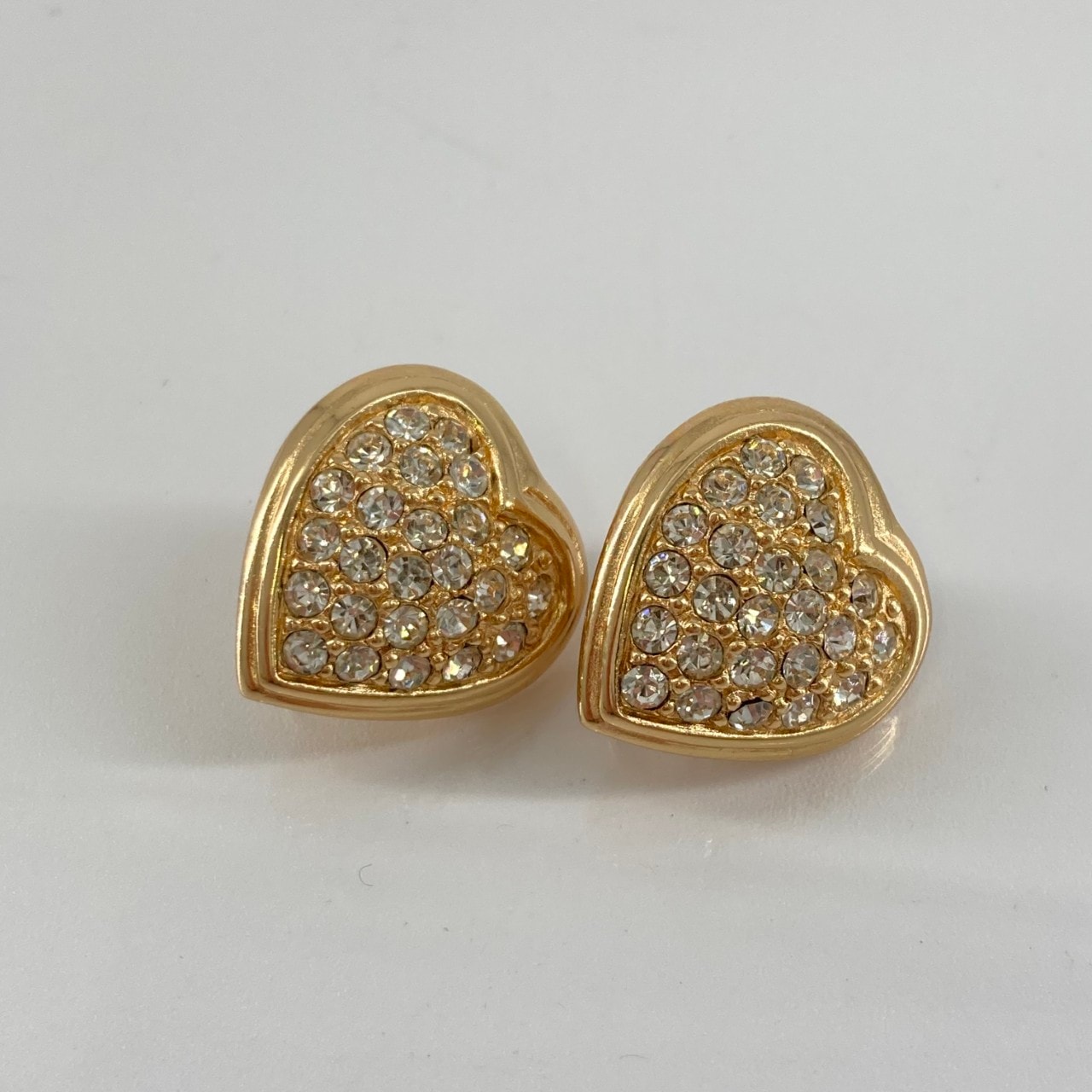 Christian Dior(クリスチャンディオール) ハートモチーフ ラインストーン イヤリング ゴールド