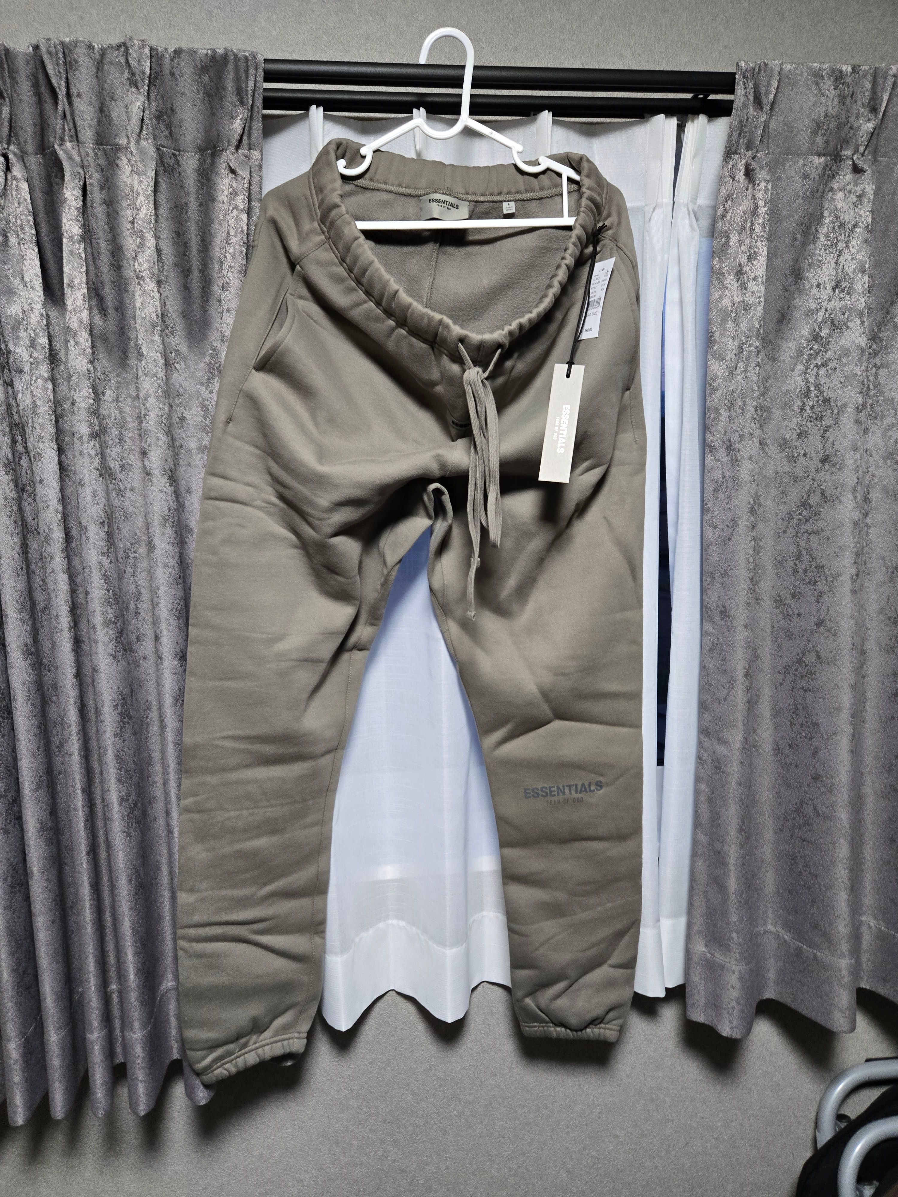 フィアオブゴッド エッセンシャルズ スウェットパンツ SS20 "グレー"