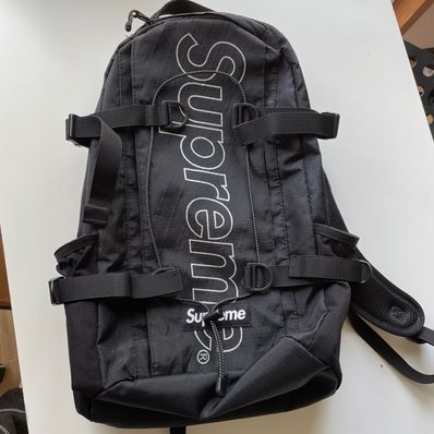 Supreme 18FW Backpack "Black"