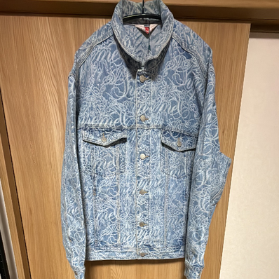 Supreme Script Jacquard Denim Trucker Jacket "Washed Blue"