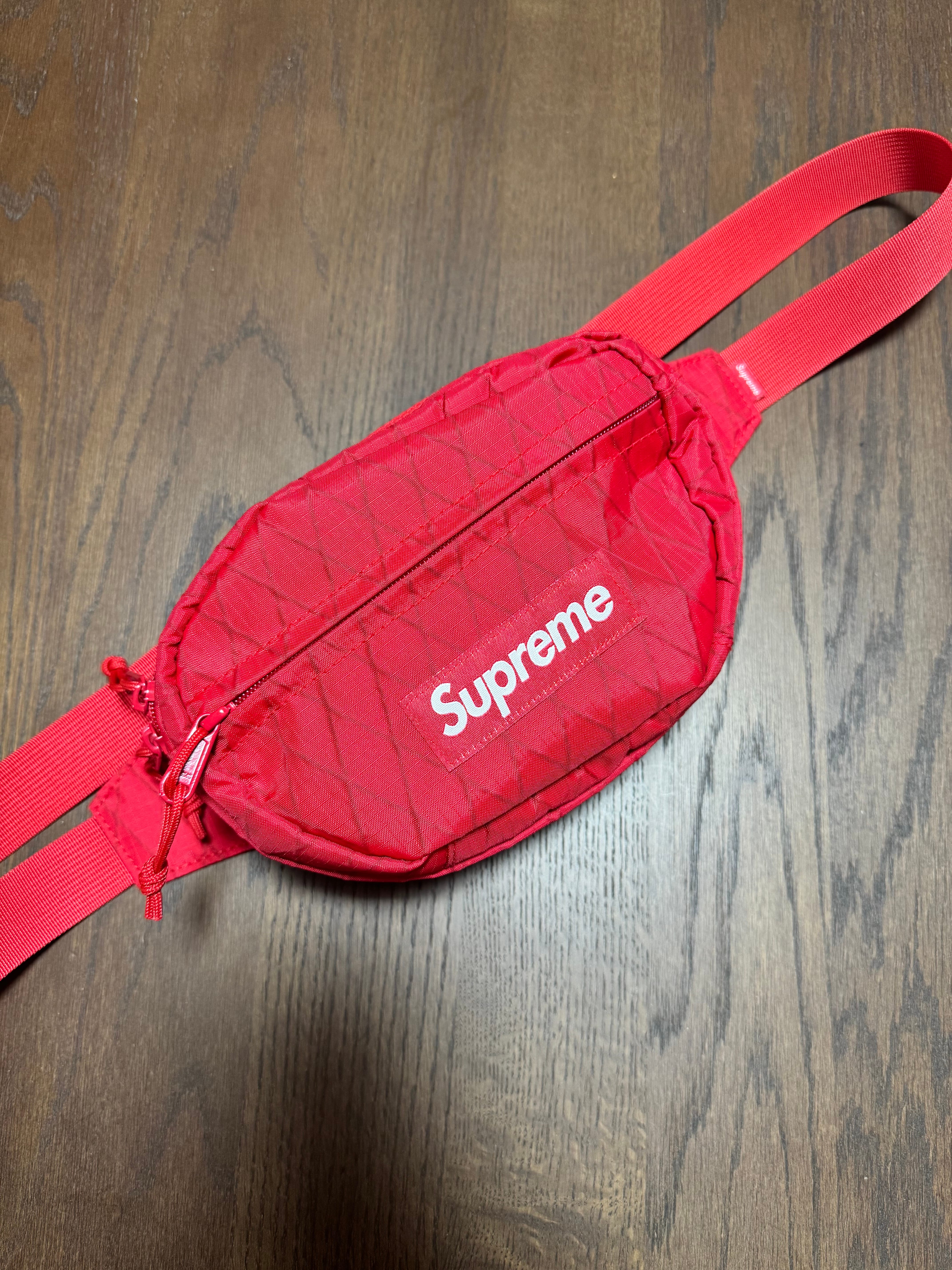 【希少品】【本日23:59まで値下げ】supreme waist Bag 18s 希少！Supreme Waist Bag Black 18ss 一度使用のみ美品 - メルカリ