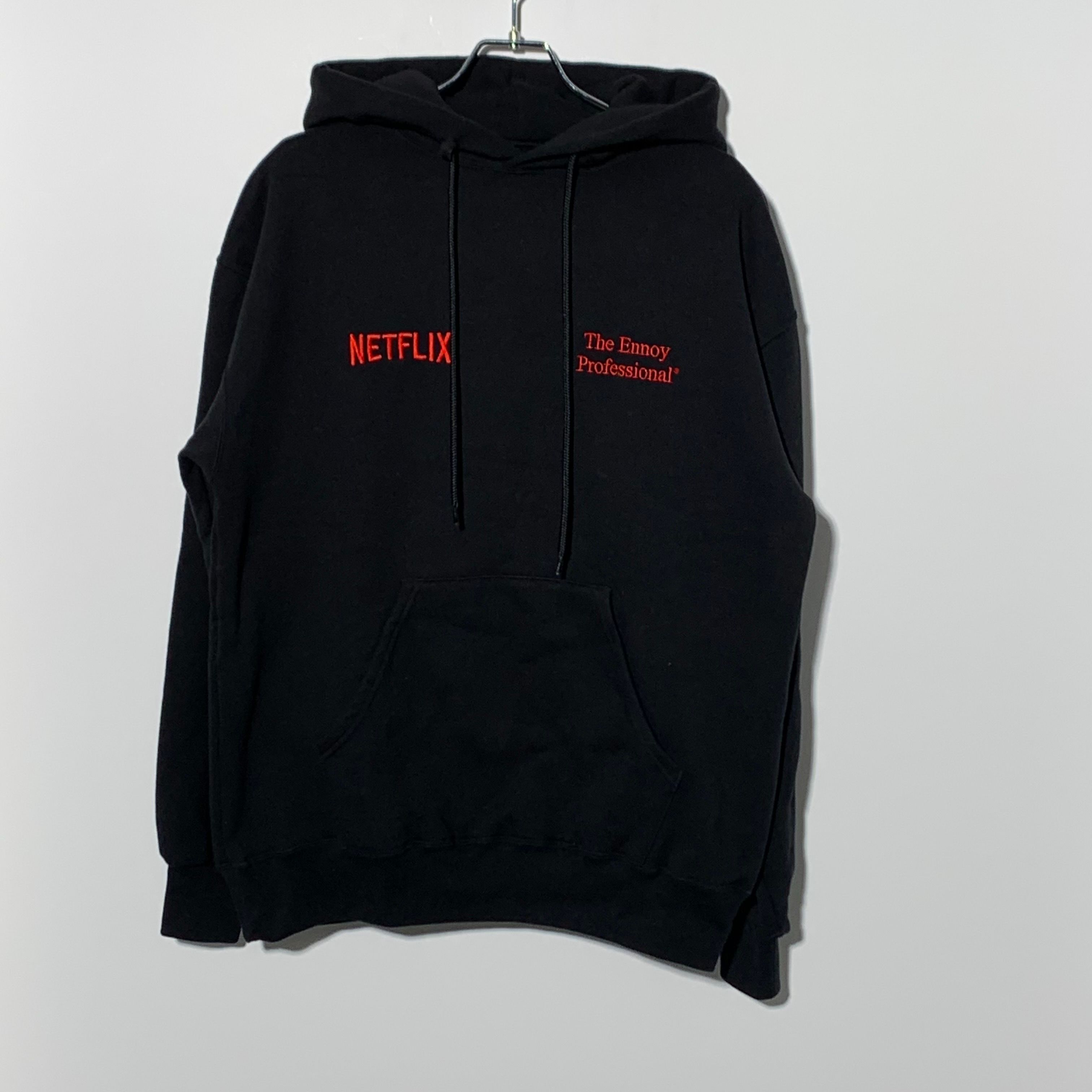ENNOY Stylistshibutsu x Netflix 23AW Hoodie "Black/Netflix Red"