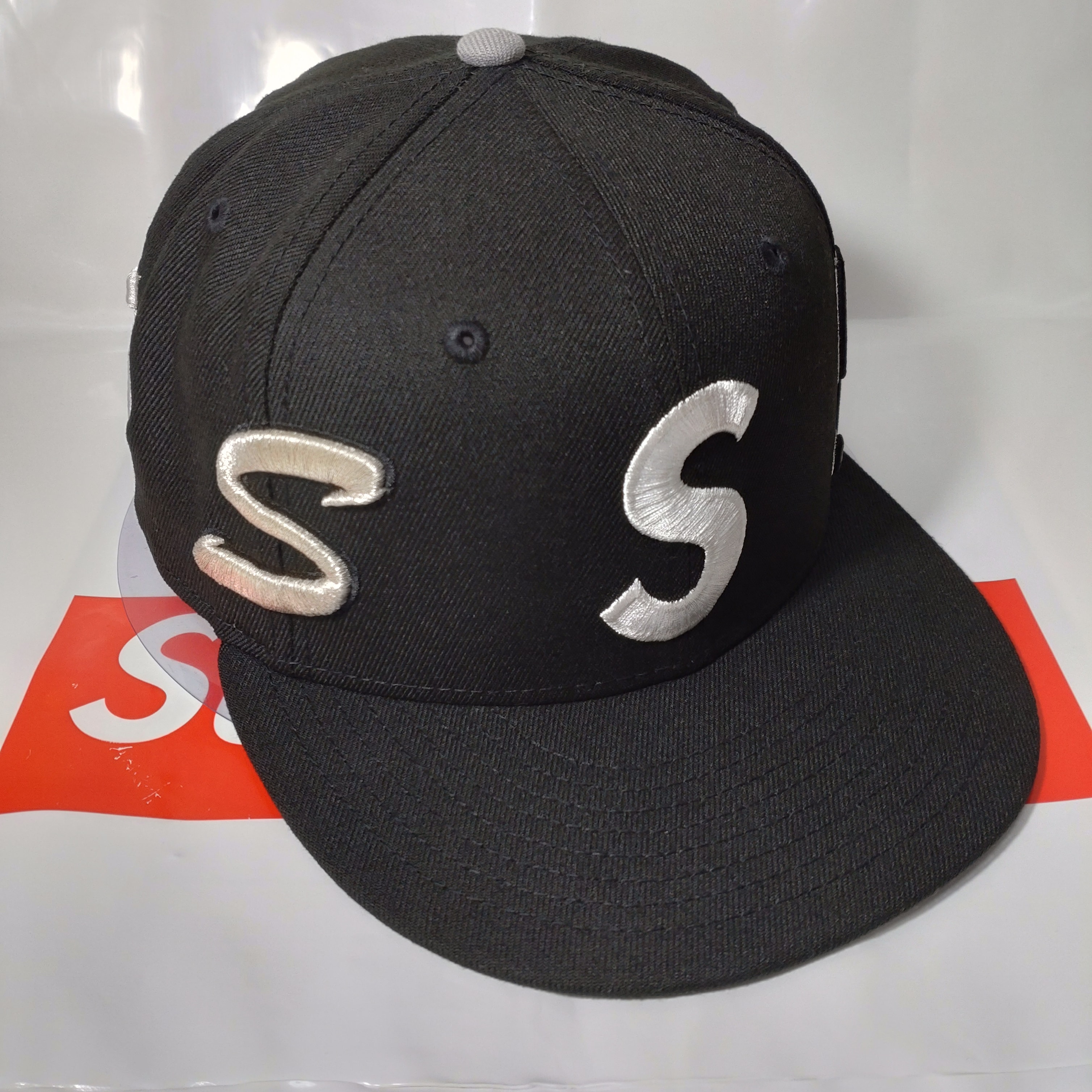 Supreme Multi S Logo New Era "Black"