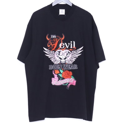 VETEMENTS DEVIL WEARS VETEMENTS PATCHED T-SHIRT