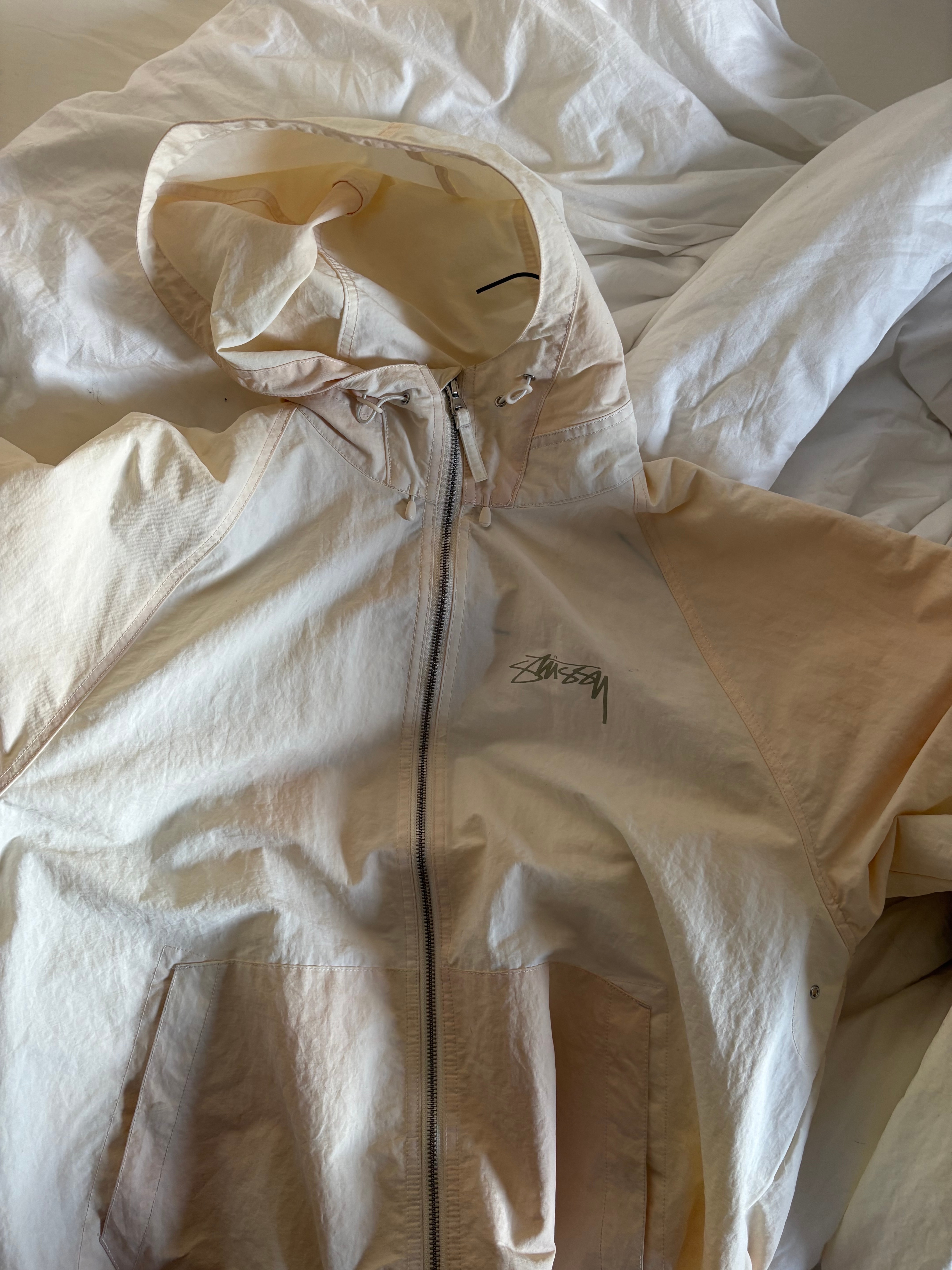 stussy シェルジャケット ホワイト