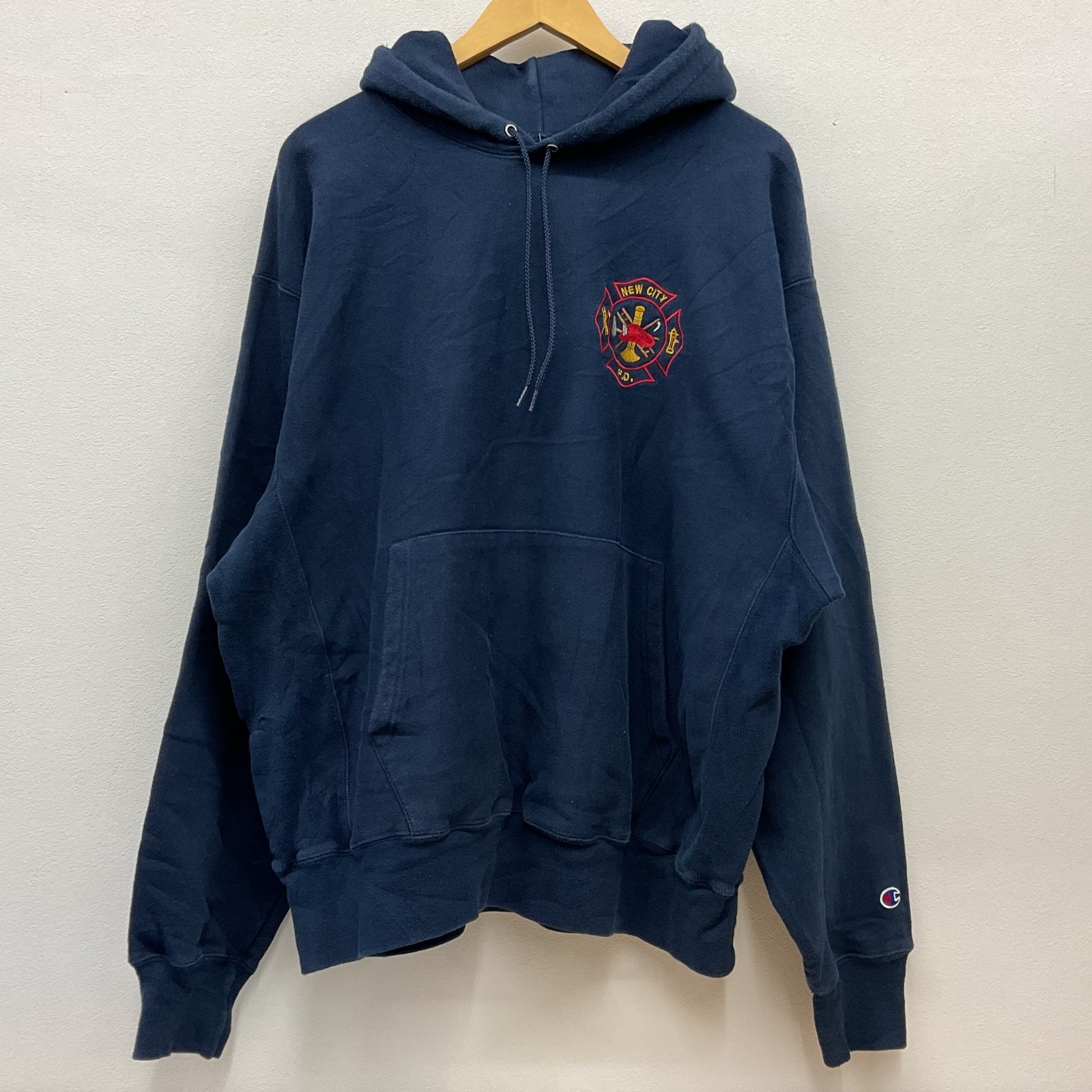 Champion【チャンピオン】NEW CITY リバースウェーブ 00s ワンポイント 刺繍 ネイビー XL