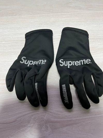 Supreme WINDSTOPPER Gloves "Black"