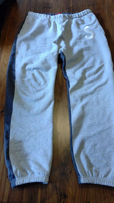 Supreme S Logo Split Sweatpant "Heather Grey"