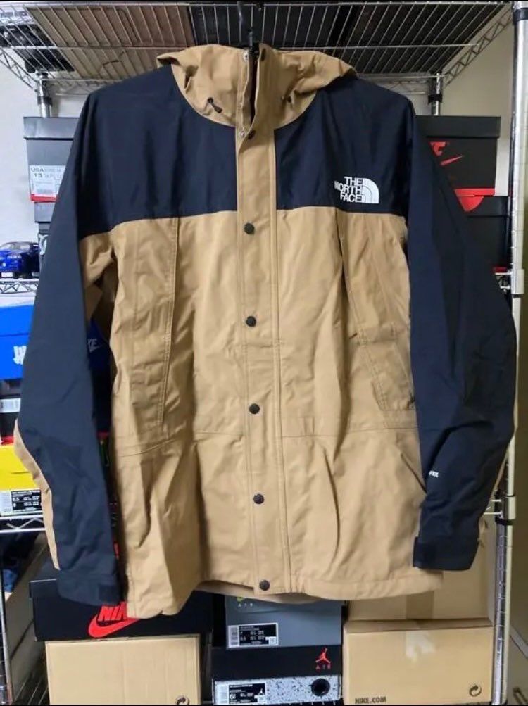 The North Face Mountain Light Jacket "Utility Brown(UB)"