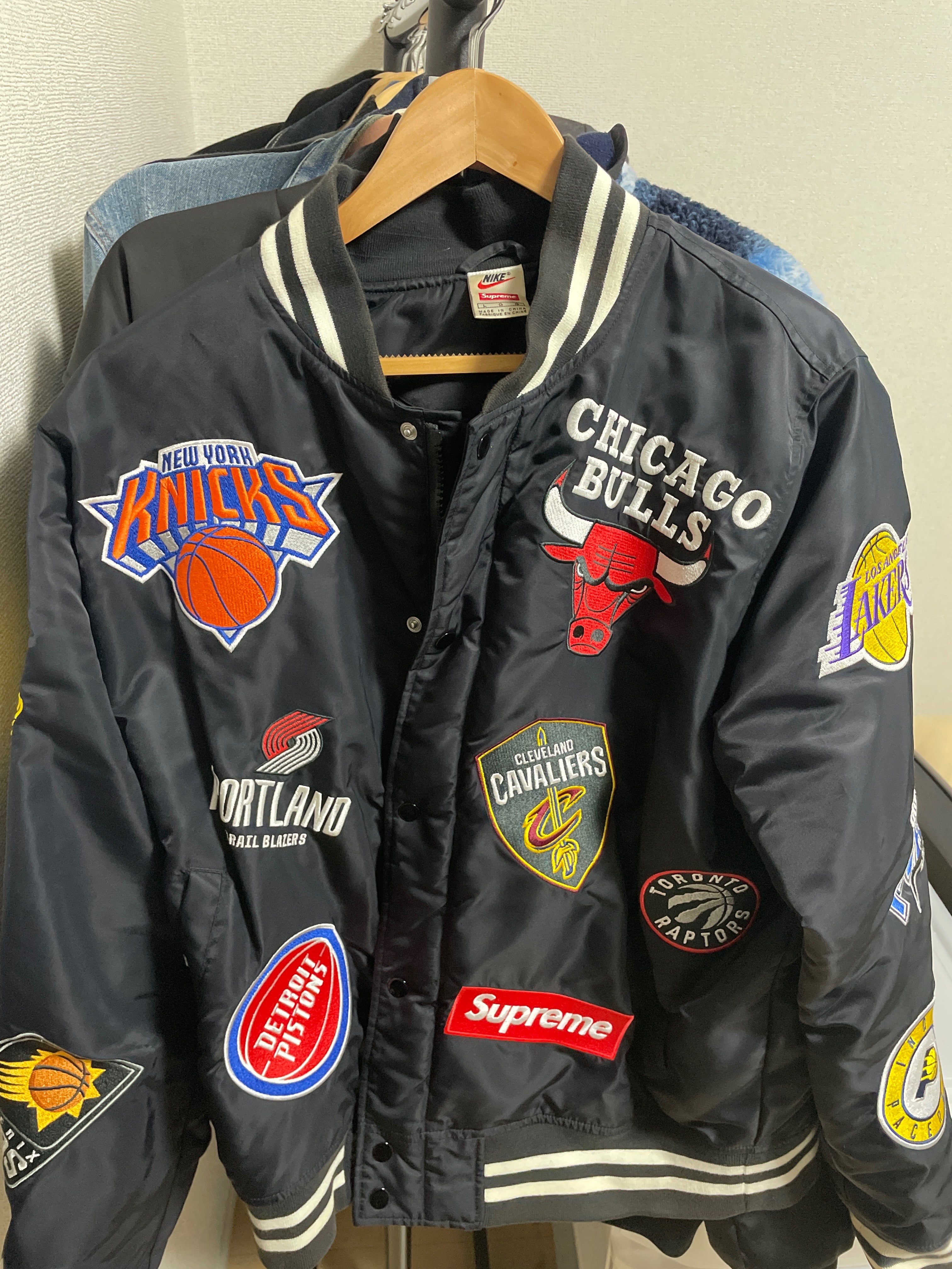 Supreme / Nike®/NBA Teams Warm-Up Jacket "Black"