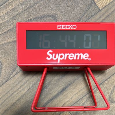 Supreme / Seiko Marathon Clock "Red"