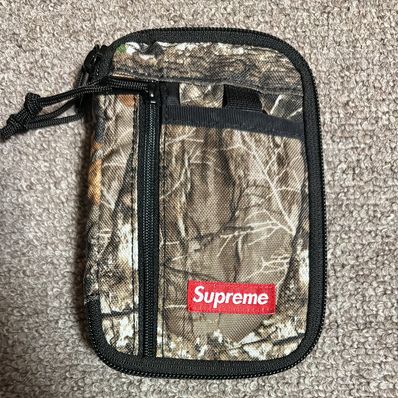 Supreme 19FW Small Zip Pouch Supreme 19FW Small Zip Pouch