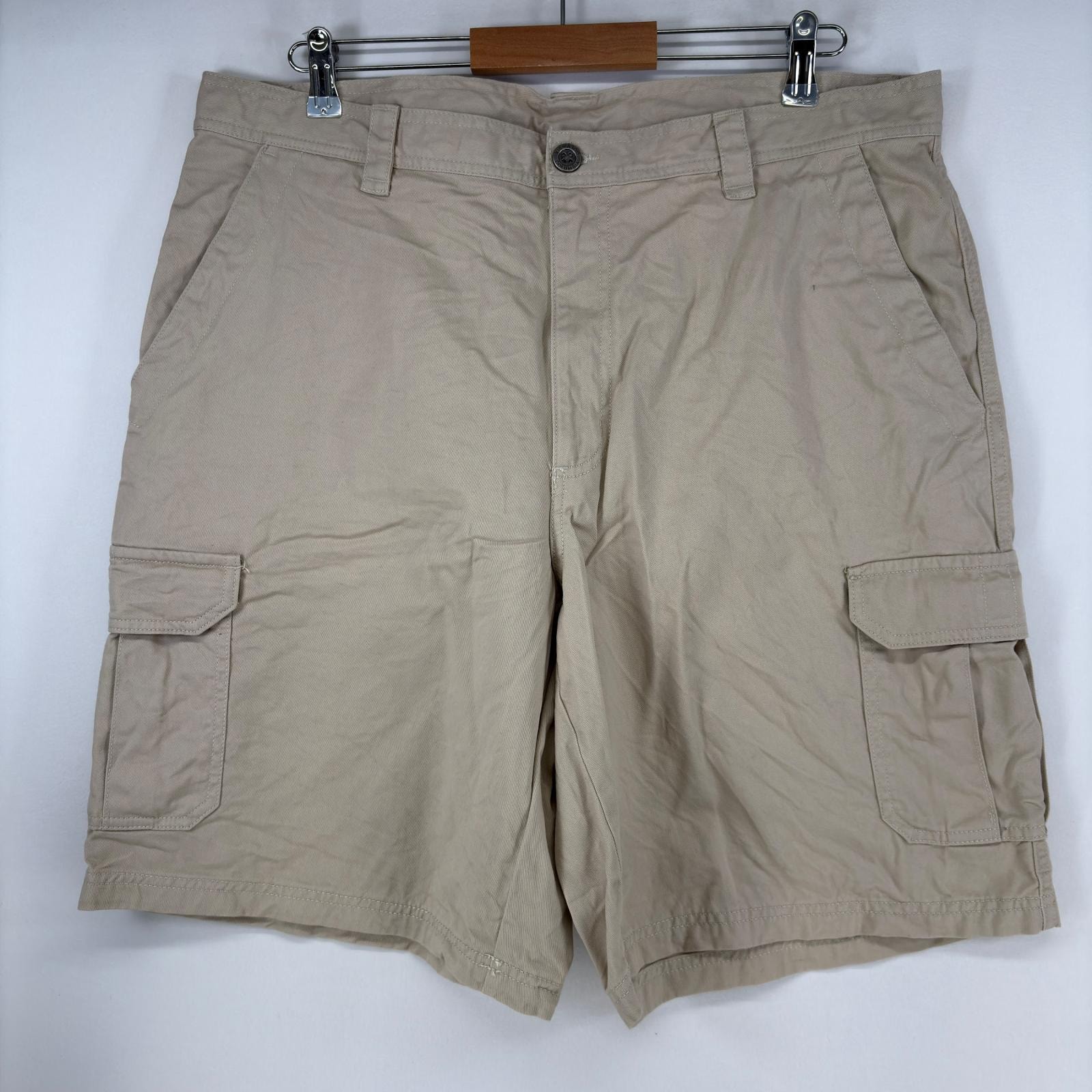 古着 コロンビア Columbia ショートパンツ カーゴ ワンポイント 大きいサイズ ハーフパンツ w38 L10 ベージュ メンズ