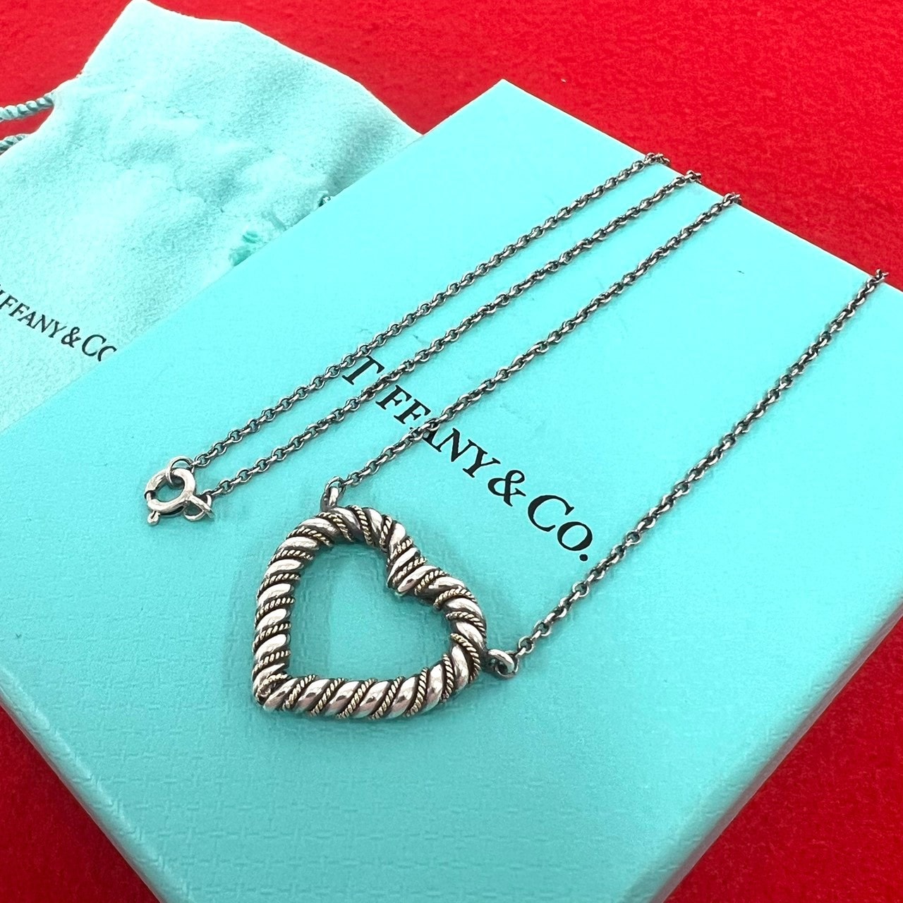 TIFFANY&Co. ティファニー ツイスト ハート ネックレス シルバー925 K14イエローゴールド ネックレス シルバー
00012
