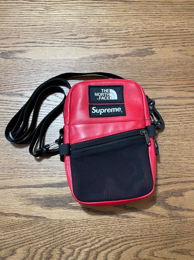 Supreme x The North Face Leather Shoulder Bag "Red"