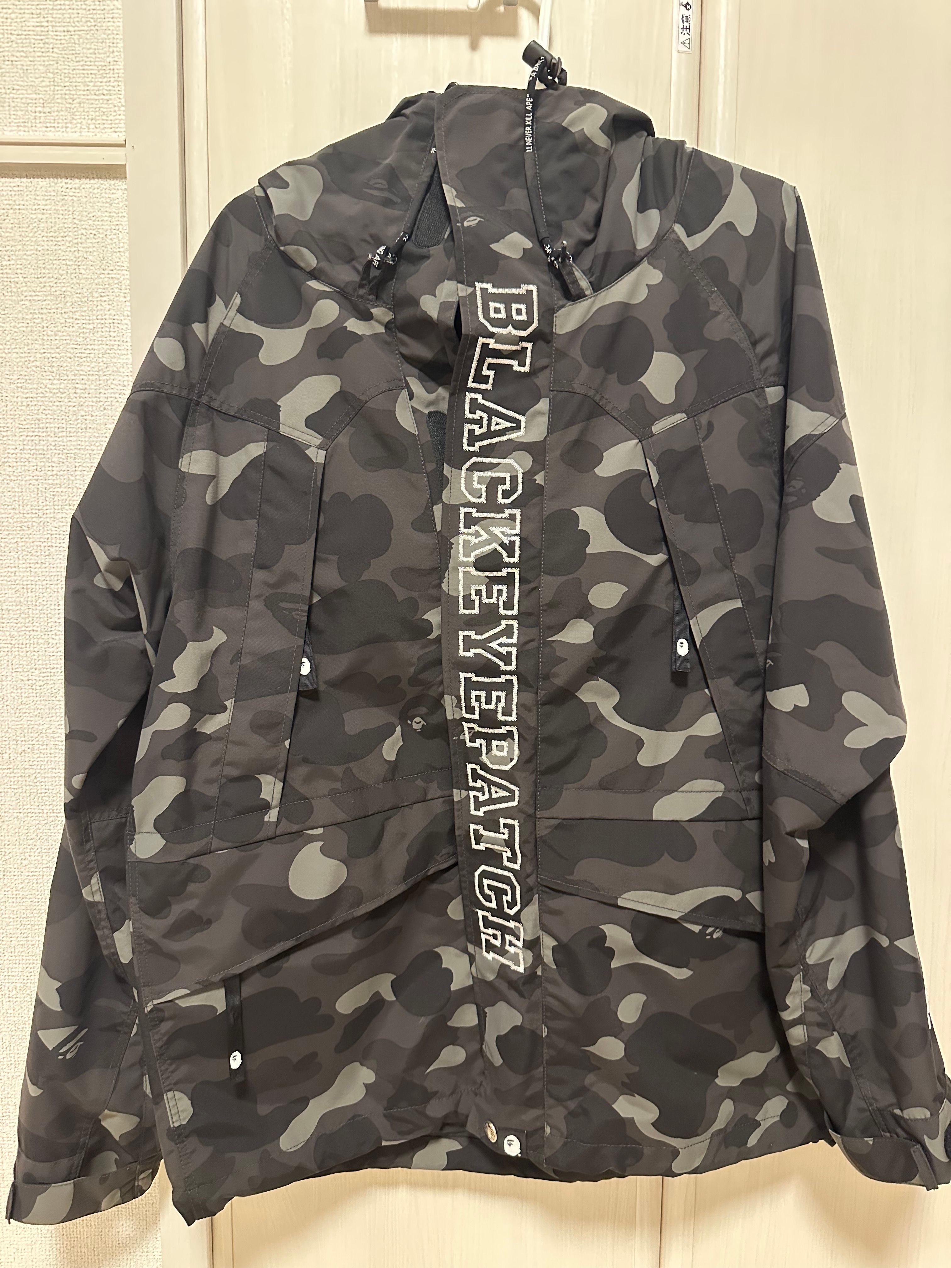 A BATHING APE x Black Eye Patch Color Camo Snowboard Jacket "Black"
