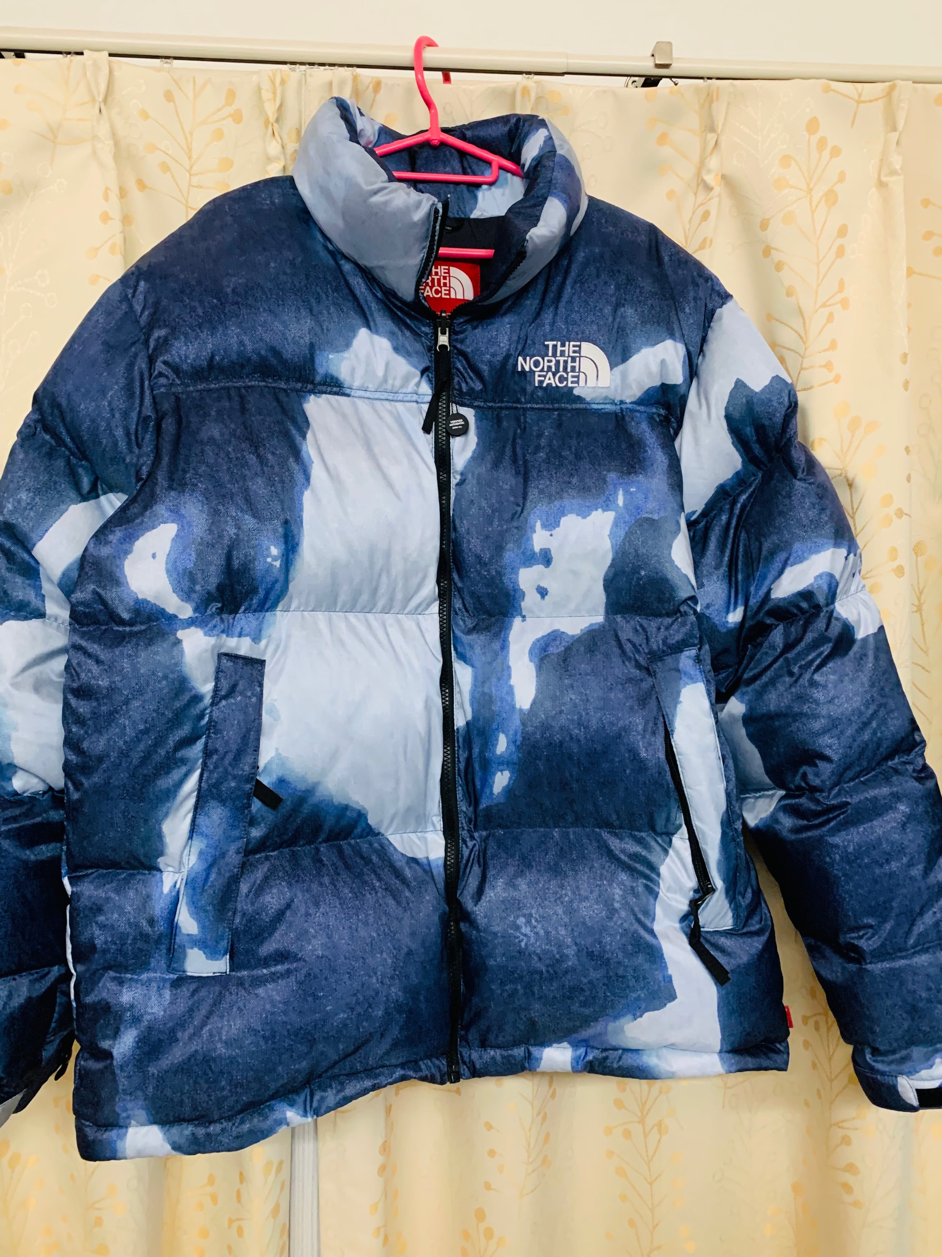 Supreme x The North Face Bleached Denim Print Nuptse Jacket "Indigo"