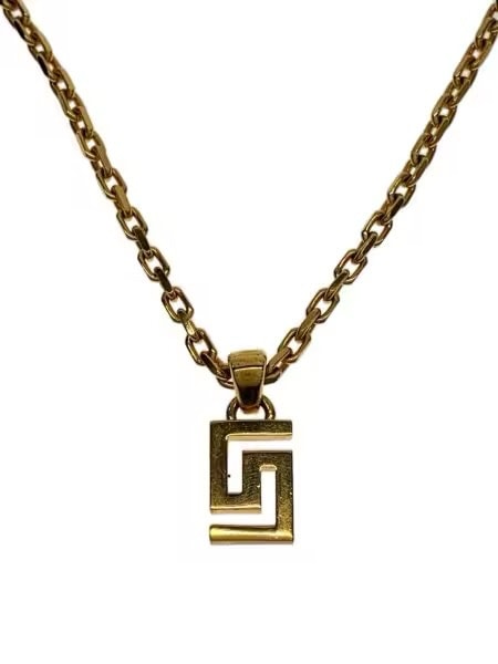 VERSACE