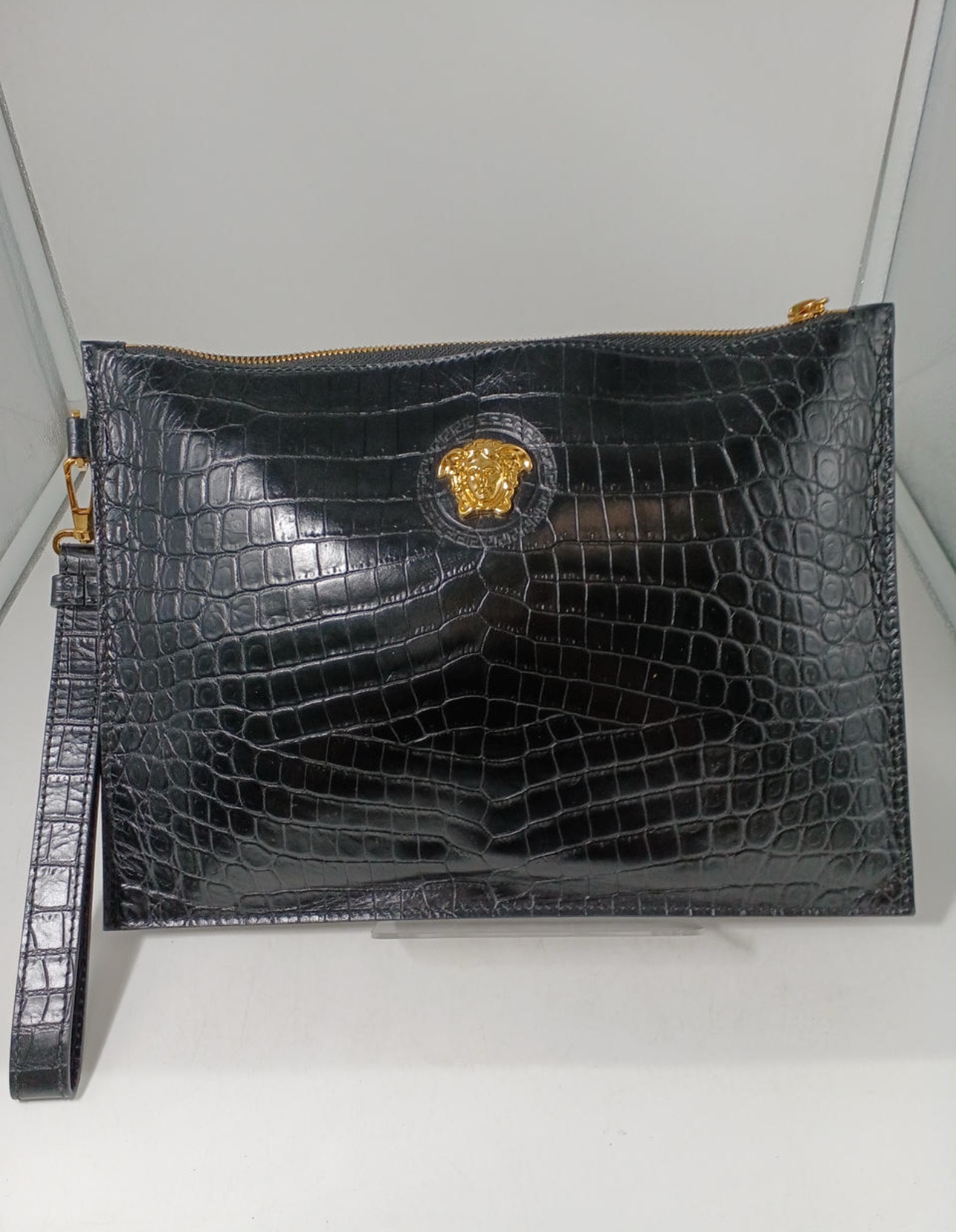VERSACE