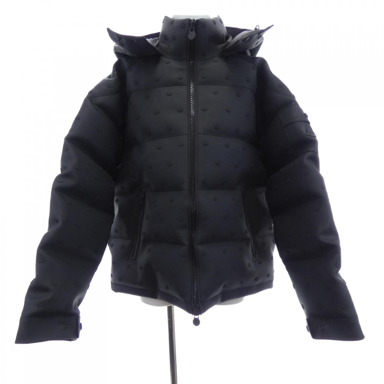 モンクレール MONCLER PHARRELL WILLIAMS ファレル ウイリアムス MAYA70 PW ダウンジャケット