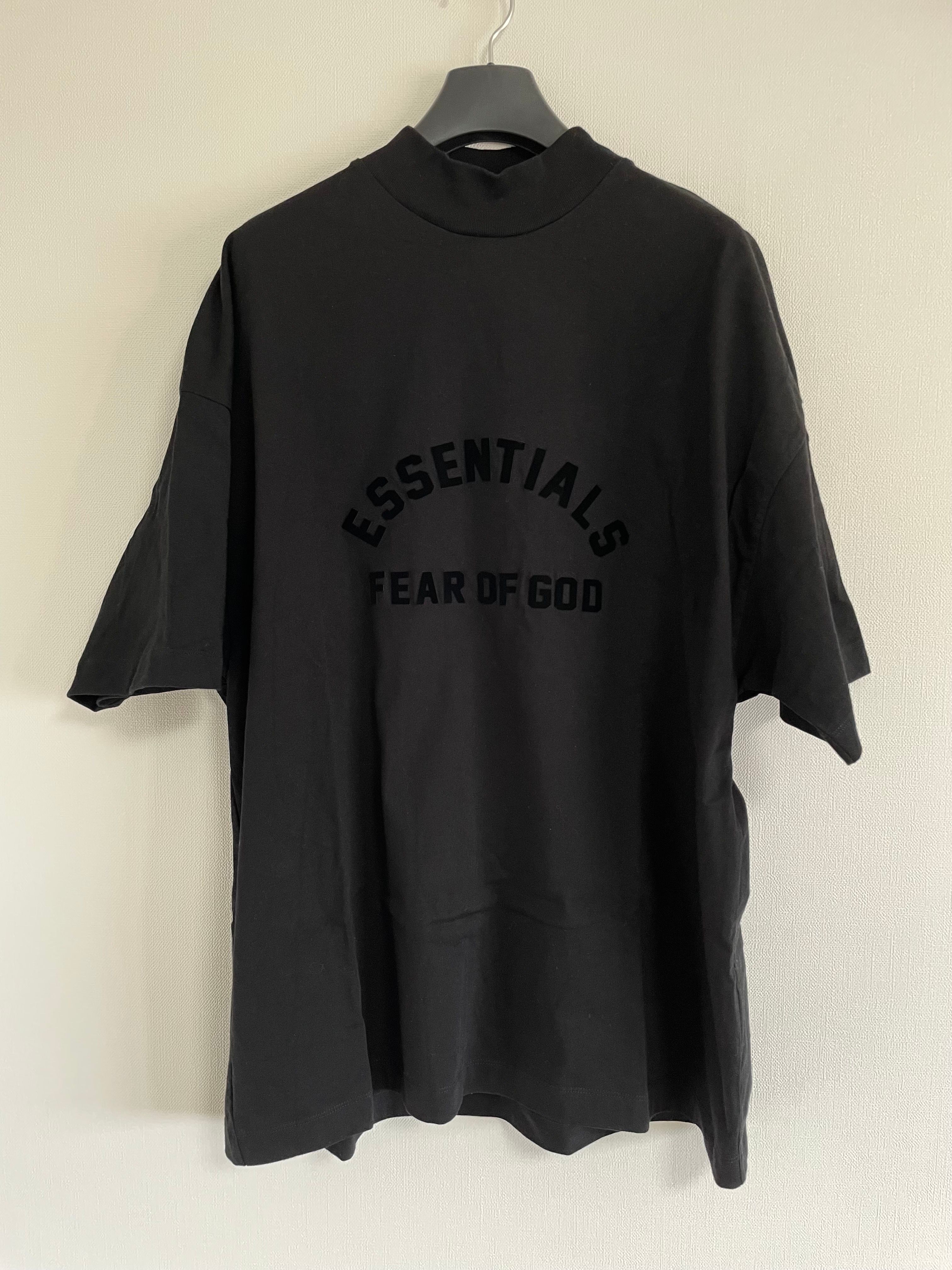FEAR OF GOD ESSENTIALS Tee "Black"