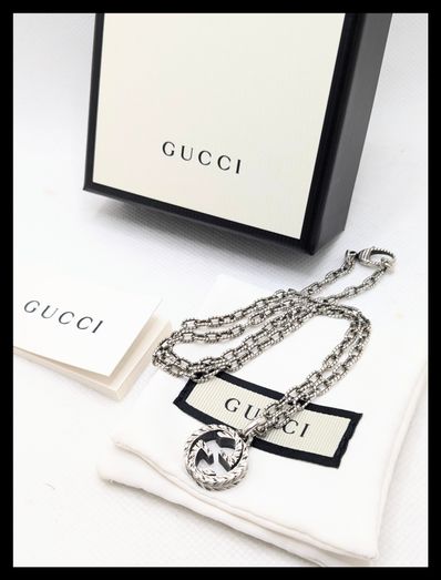 GUCCI Interlocking G Pendant Necklace