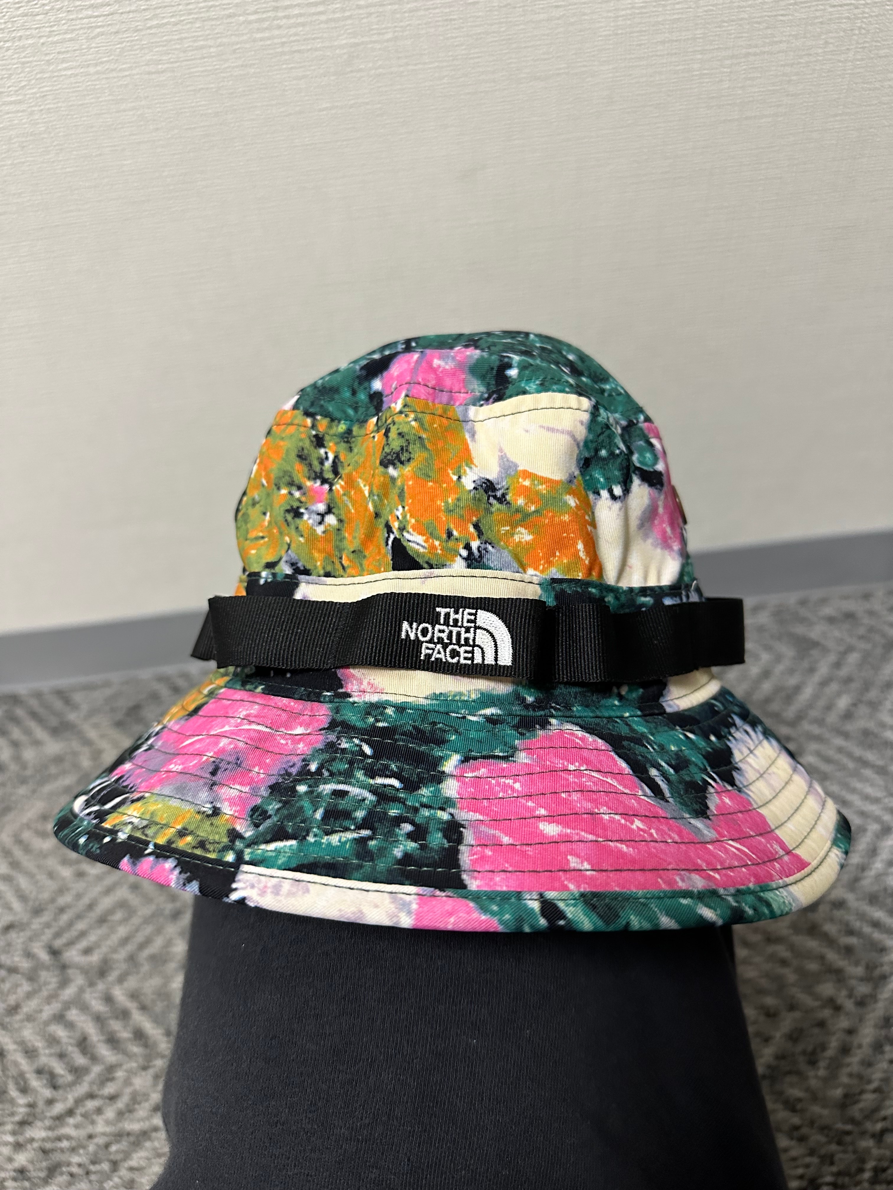 シュプリーム x ザノースフェイス トレッキング クラッシャー "フラワーズ"