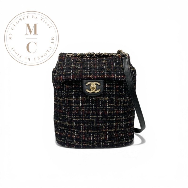 シャネル CHANEL バッグ バックパック リュック ツイード ラムスキン ブラック ゴールド マトラッセ ココマーク ターンロック チェーン