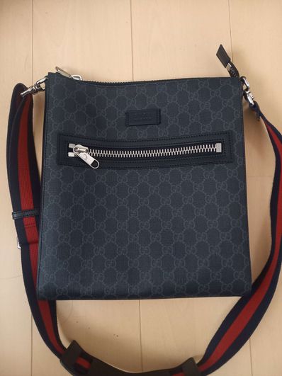 GUCCI GG Supreme Canvas Messenger bag ”Black/Gray”