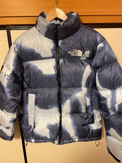 Supreme x The North Face Bleached Denim Print Nuptse Jacket "Indigo"