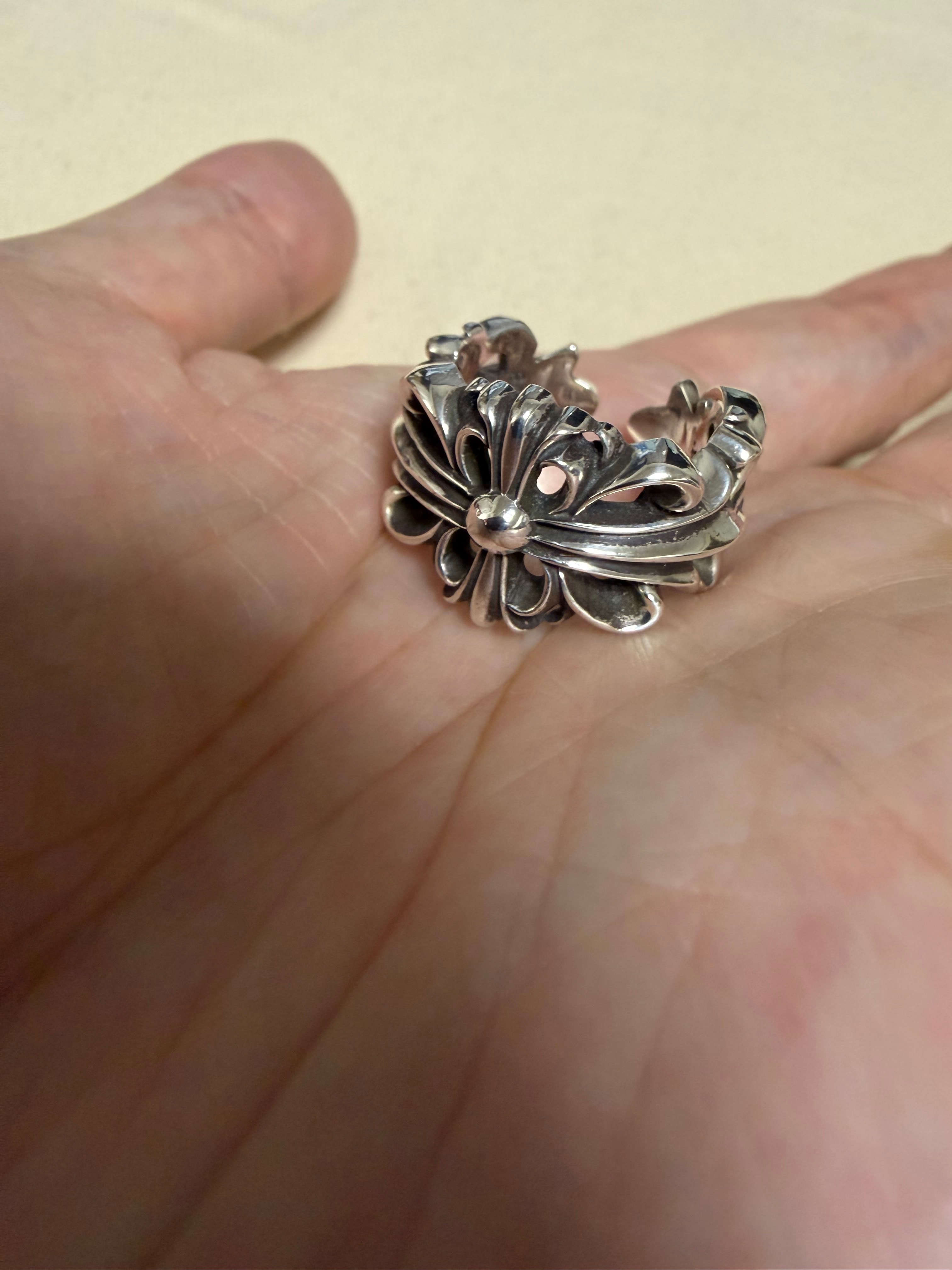 クロムハーツ ダブル フローラル クロス リング 