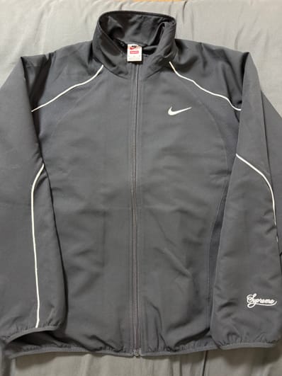 Supreme / Nike Arc Corduroy Hooded Jacket Supreme / Nike Arc Corduroy Hooded Jacket