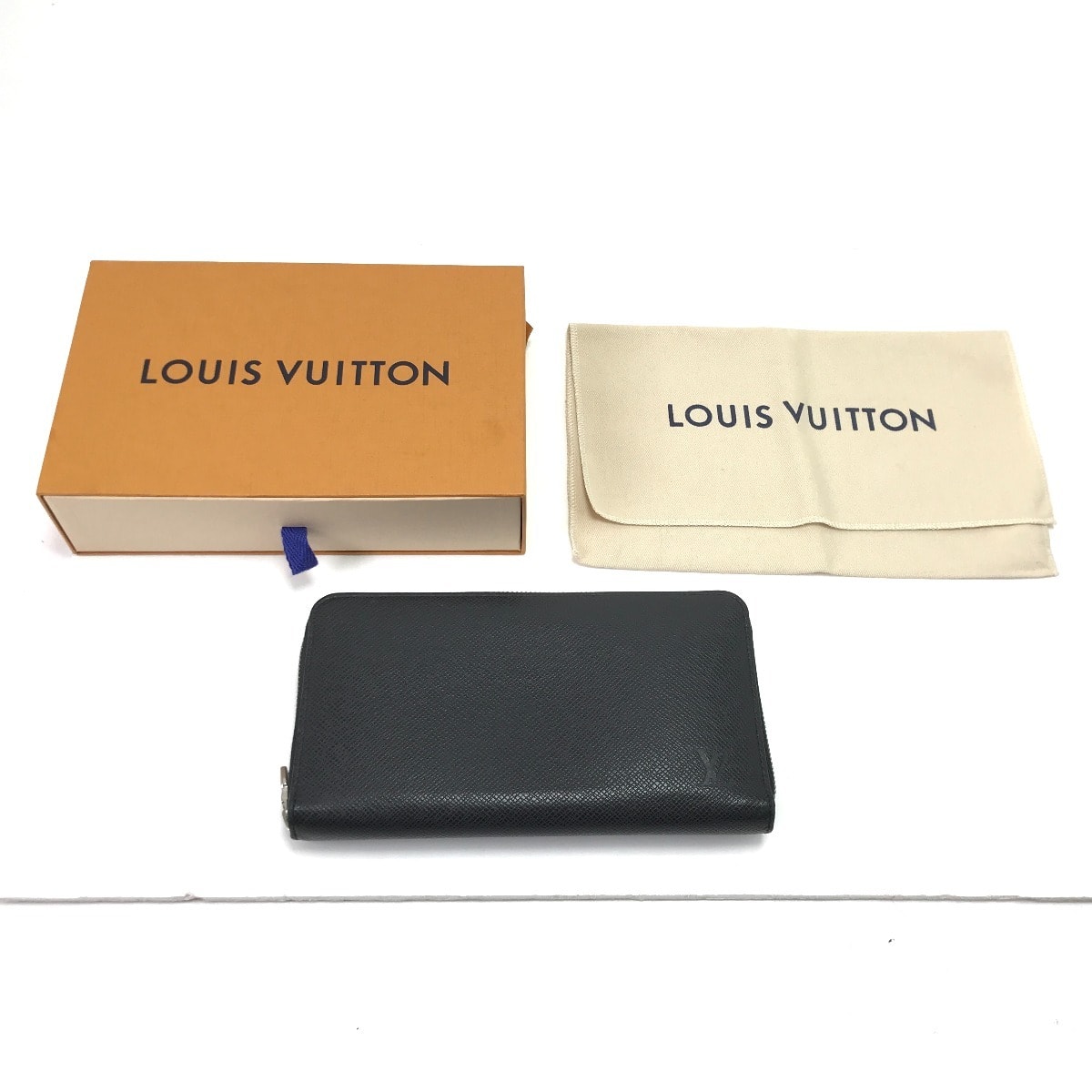 LOUIS VUITTON ルイヴィトン 長財布  タイガ ジッピーオーガナイザー M30056 ブラック