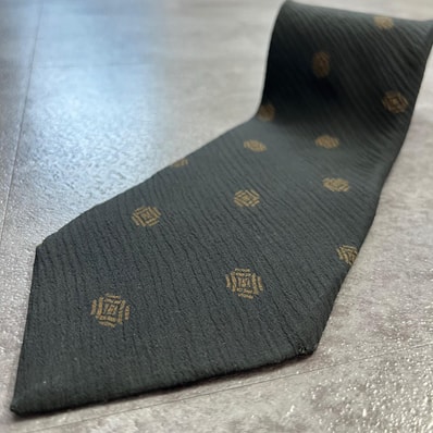 【GIORGIO ARMANI】ジョルジオアルマーニ ネクタイ スクエア 幾何学模様 小紋 総柄 ストライプ 織柄 シルク ブラック メンズ用 ビジネス