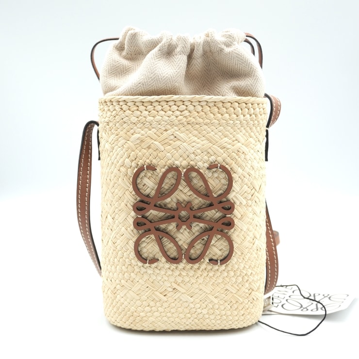 LOEWE(ロエベ)スクエア ポケット ショルダーバッグ アナグラム イラカヤシ カーフレザー ナチュラル タン レディース【中古】
