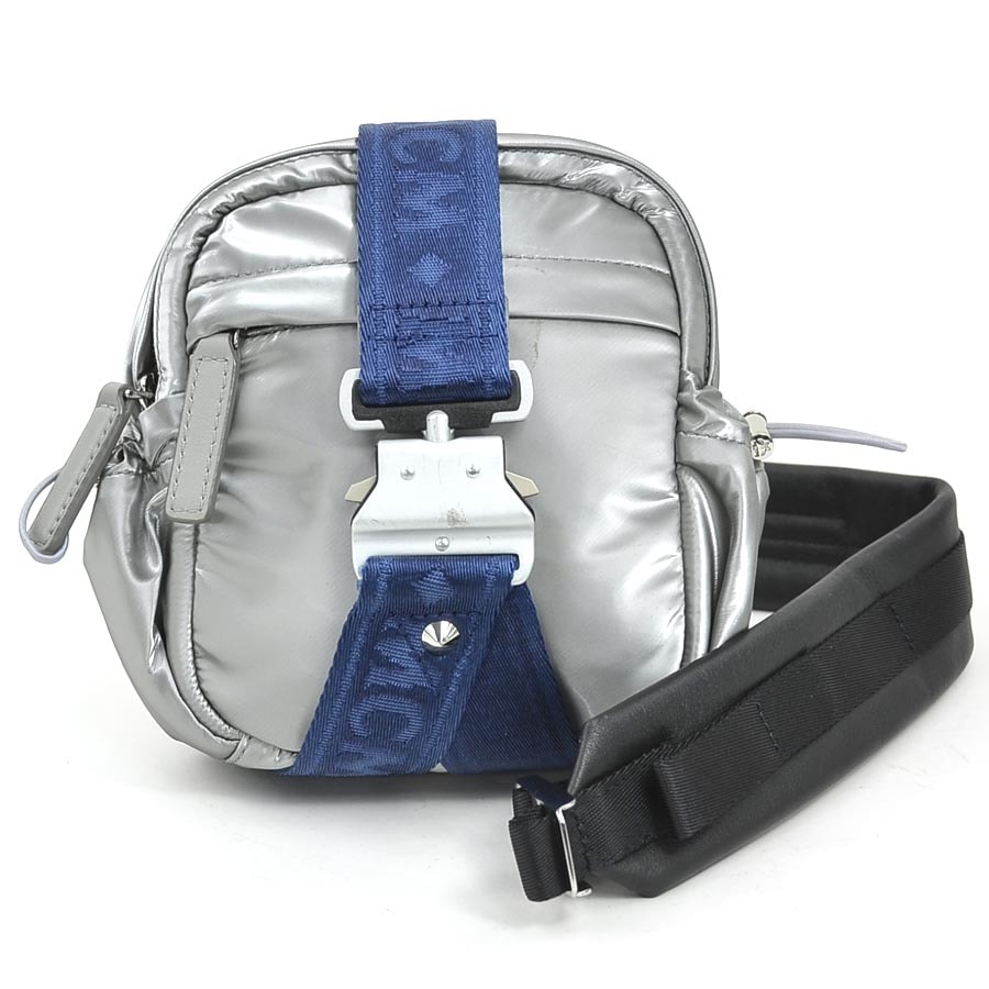 エム シー エム MCM ショルダーバッグ PVC シルバー×ブルー ユニセックス【中古】 r10960a